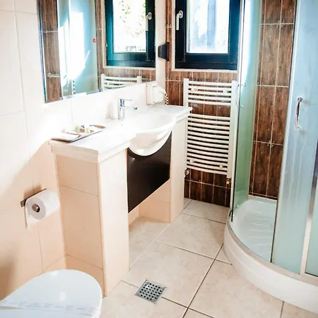 Hillden &restaurant 3* Bran (Brasov)